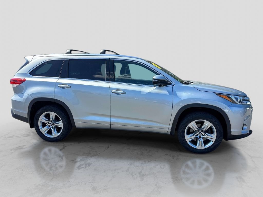 Used 2019 Silver Toyota Limited image 4