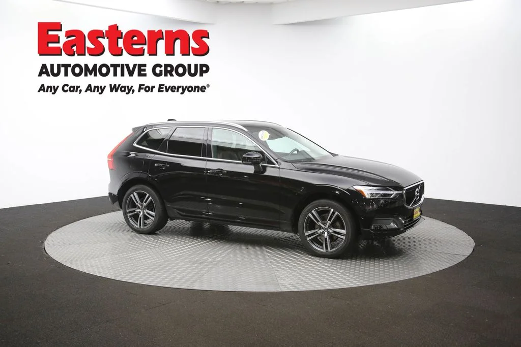 Used 2019 Black Volvo T5 Momentum image 49