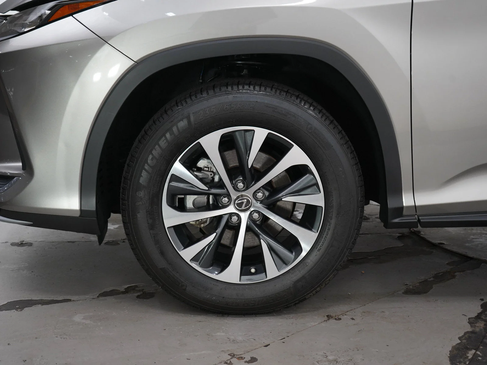 Used 2022 Silver Lexus 350 image 30
