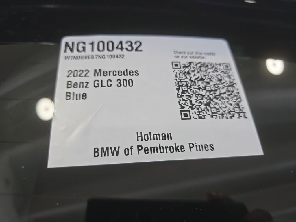Used 2022 Lunar Blue Metallic Mercedes-Benz GLC 300 image 31