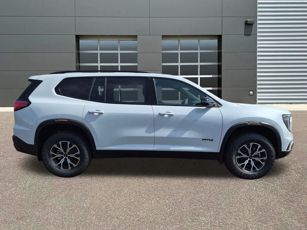 New 2026 Glacier White Tricoat GMC AT4 image 4