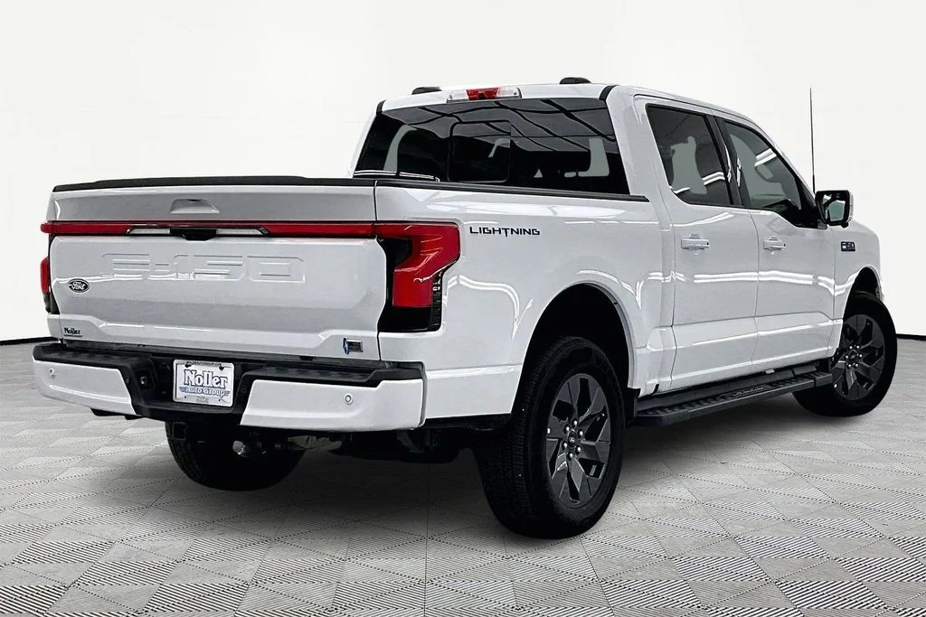 Used 2025 Ford F-150 Lightning Lariat with VIN 1FT6W5L70SWG20166 for sale in Topeka, KS