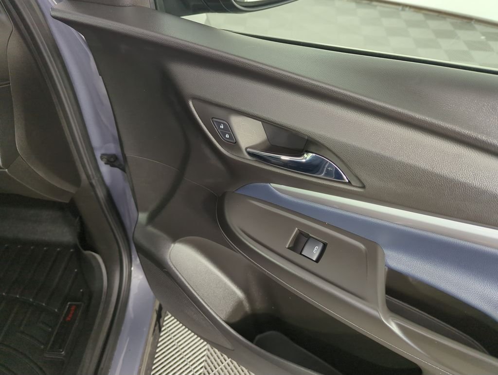 Used 2023 Gray Chevrolet Premier image 33