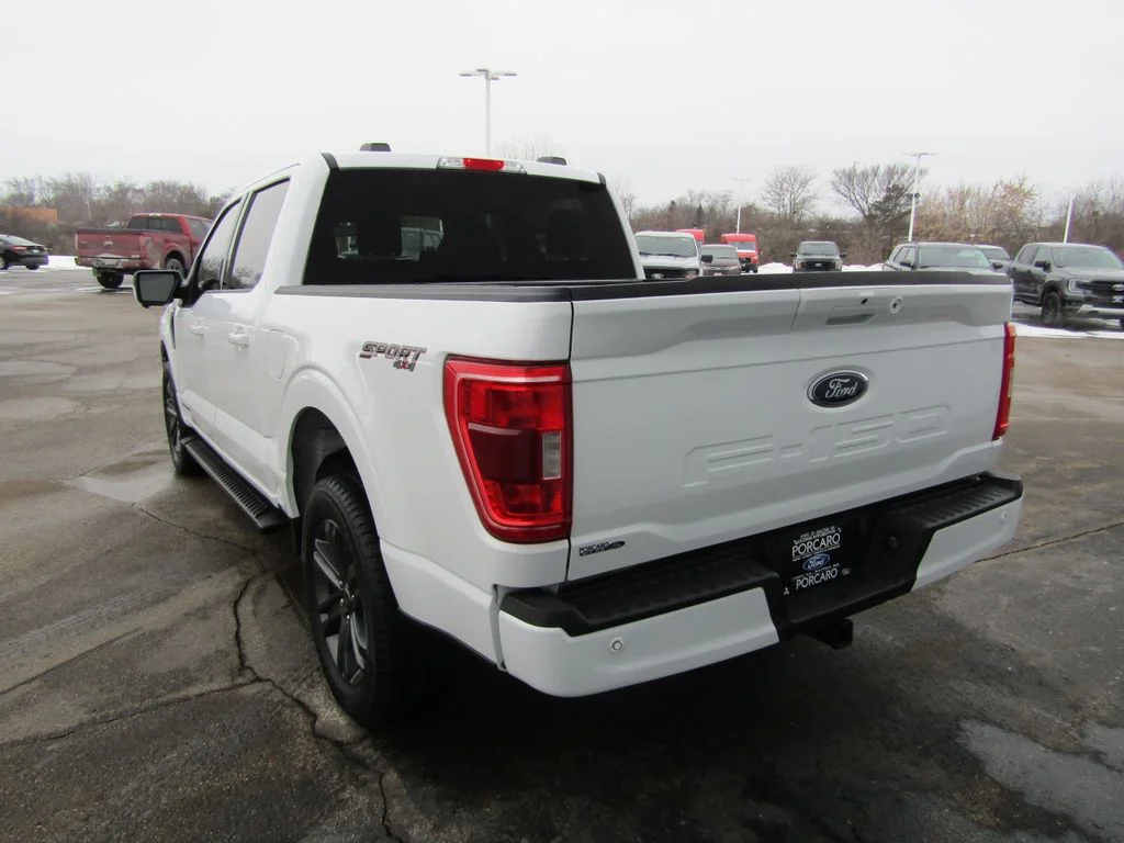 Used 2023 Oxford White Ford XLT image 4