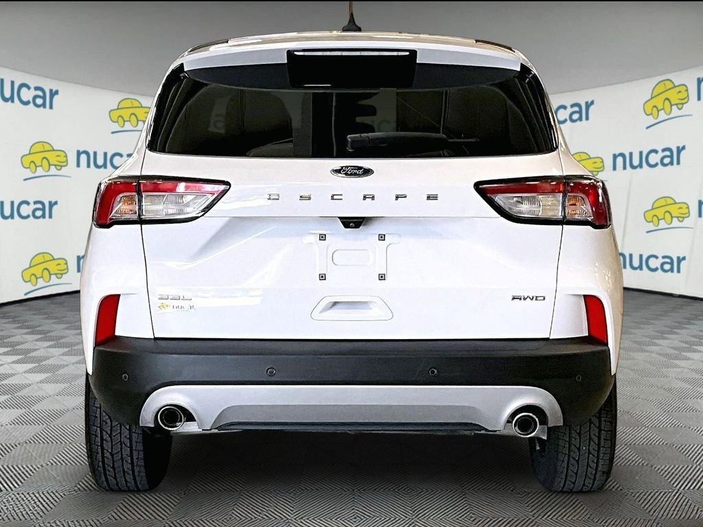 Used 2022 White Ford SEL image 5