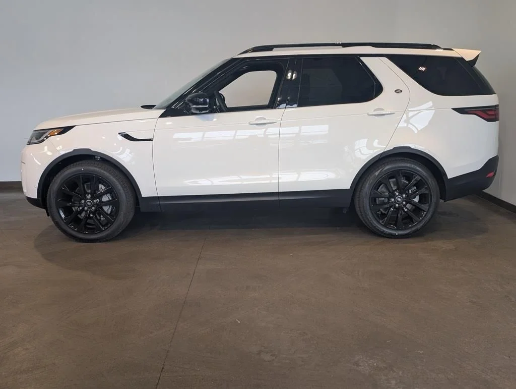 New 2026 Fuji White Land Rover S image 3