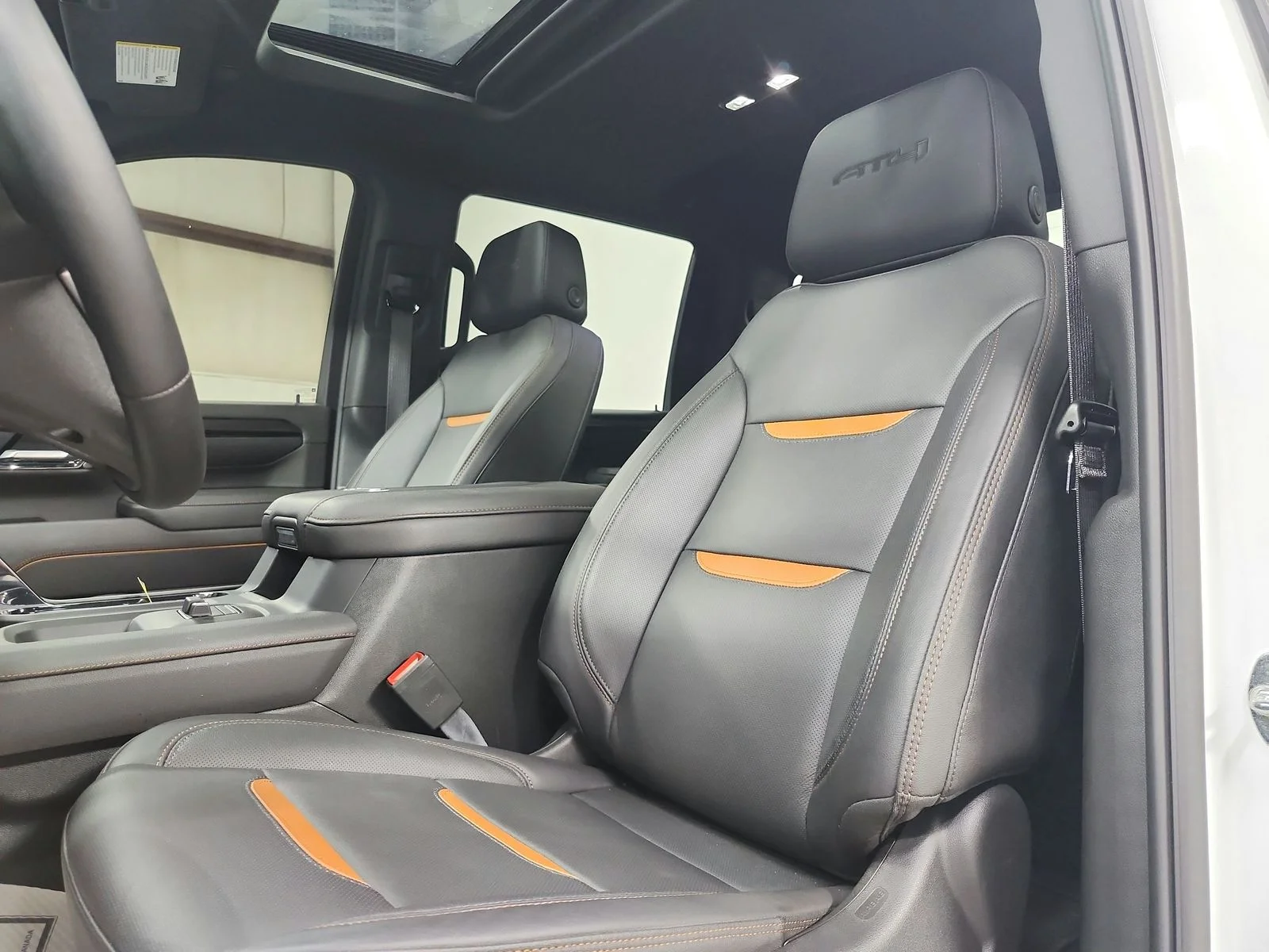 Used 2026 White GMC AT4 image 10