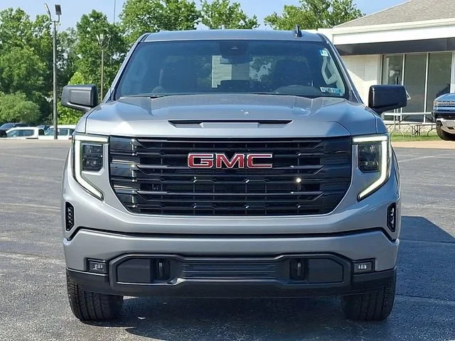 New 2026 Sterling Metallic GMC Elevation image 7