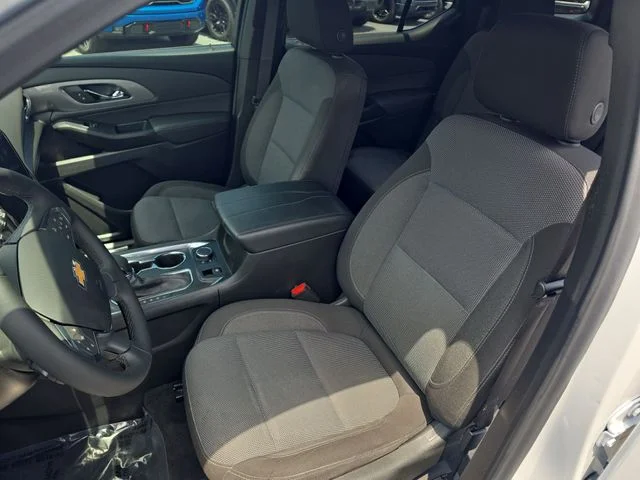 Used 2023 White Chevrolet LT image 17