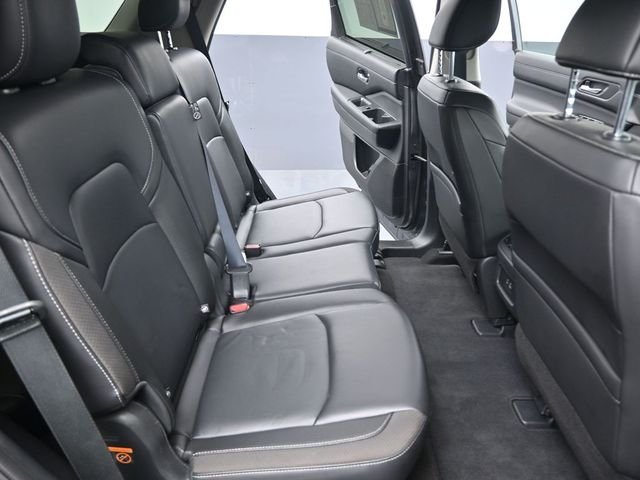 Used 2025 Gray Nissan SL image 25