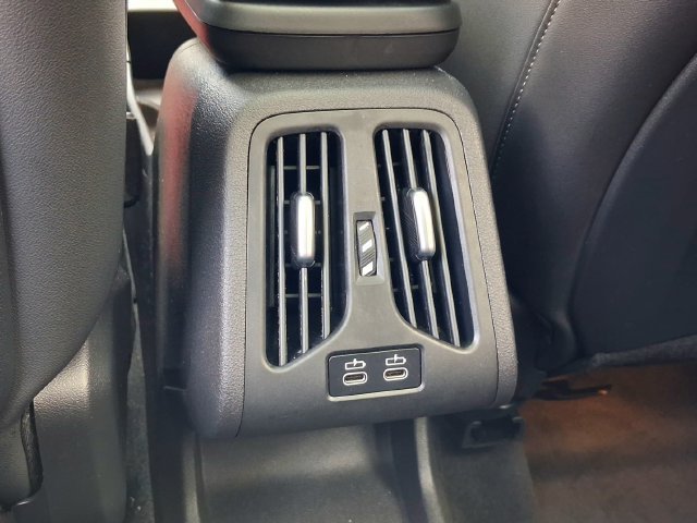 Used 2025 Silver BMW xDrive28i image 25