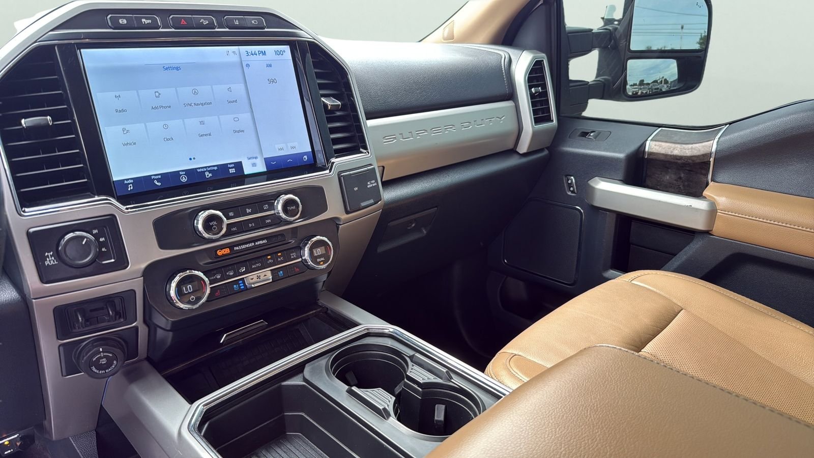 Used 2022 White Ford Lariat image 16