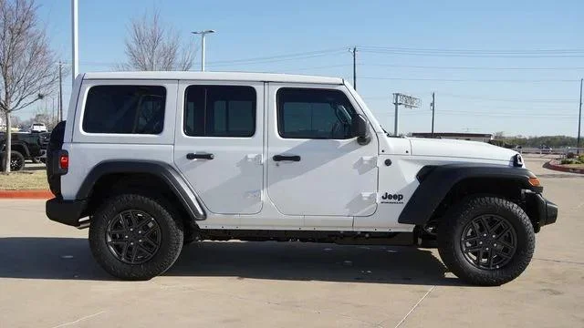 New 2026 Bright White Clear-Coat Exterior Paint Jeep Sport S image 10