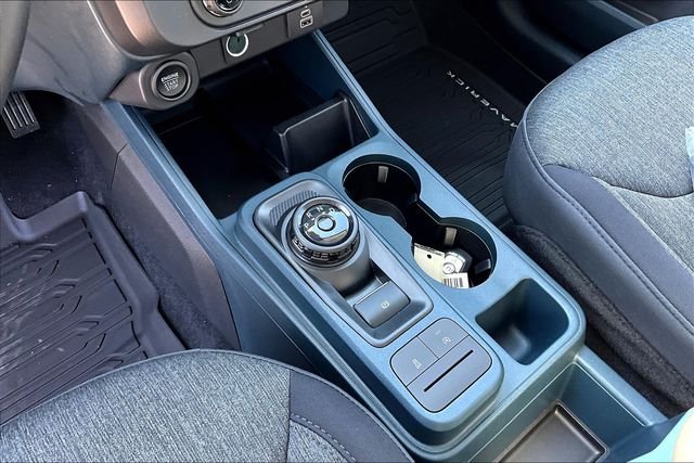 New 2025 Space White Metallic Ford XLT image 8