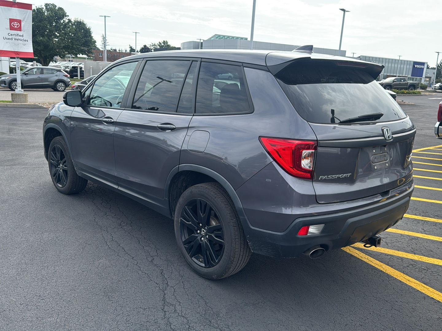 Used 2019 Modern Steel Metallic Honda Sport image 4