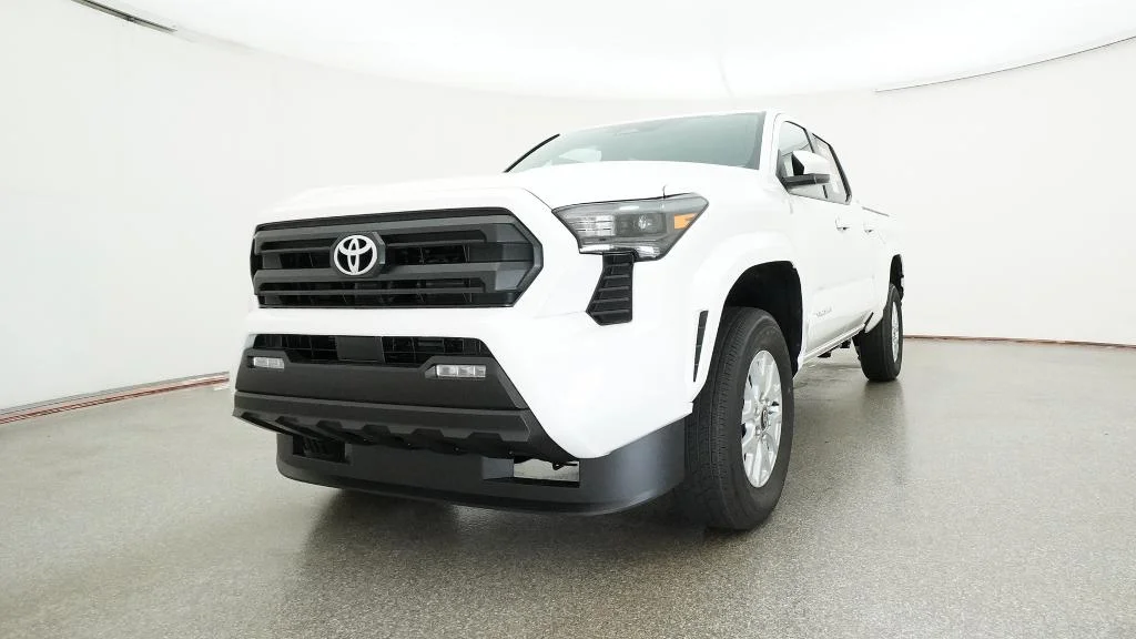 New 2026 Ice Cap Toyota SR5 image 19