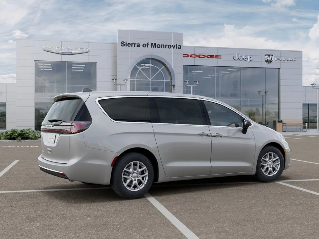 New 2026 Silver Mist Clear-Coat Exterior Paint Chrysler Select image 4