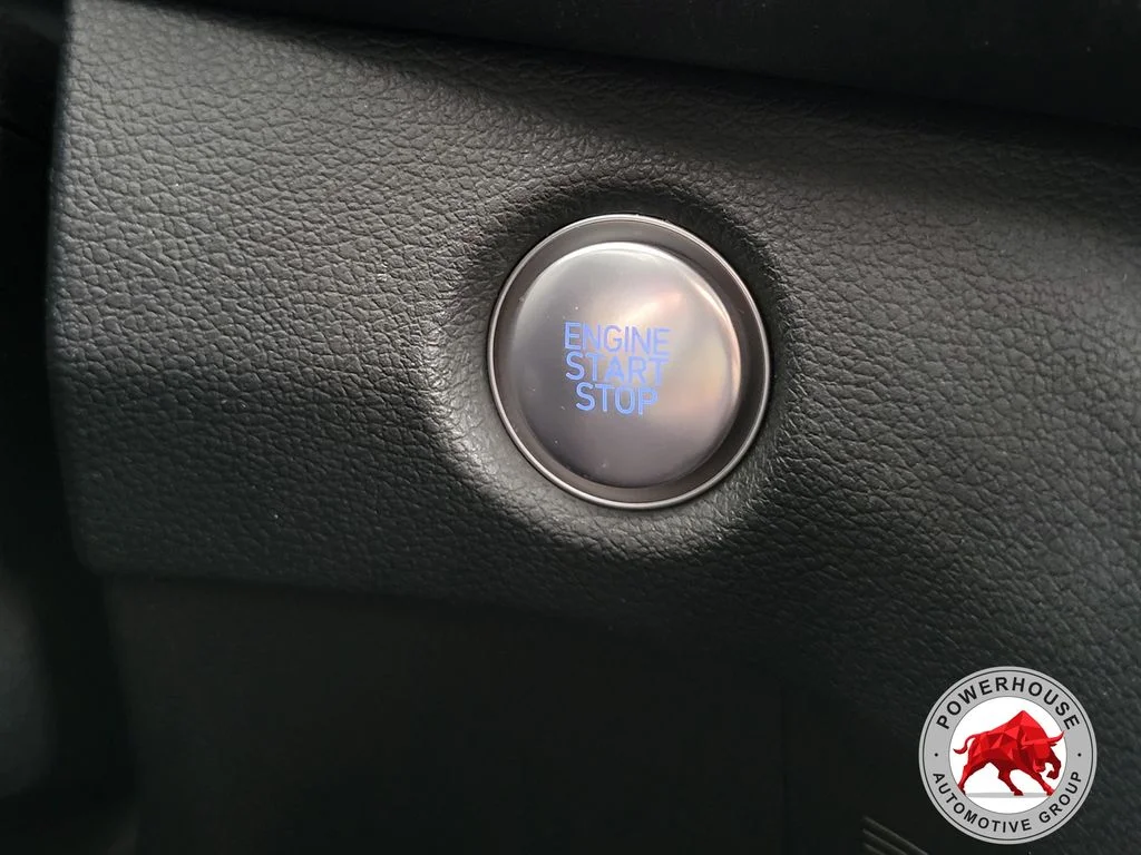 Used 2023 White Hyundai SEL image 37