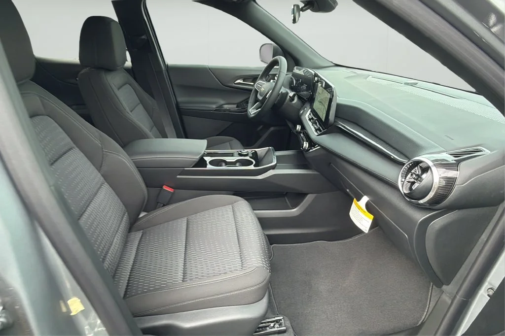 New 2027 Sterling Gray Metallic Chevrolet LT image 15
