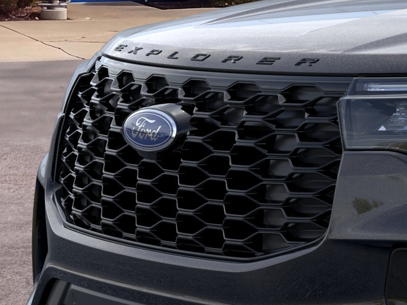 New 2026 Agate Black Metallic Ford ST-Line image 17