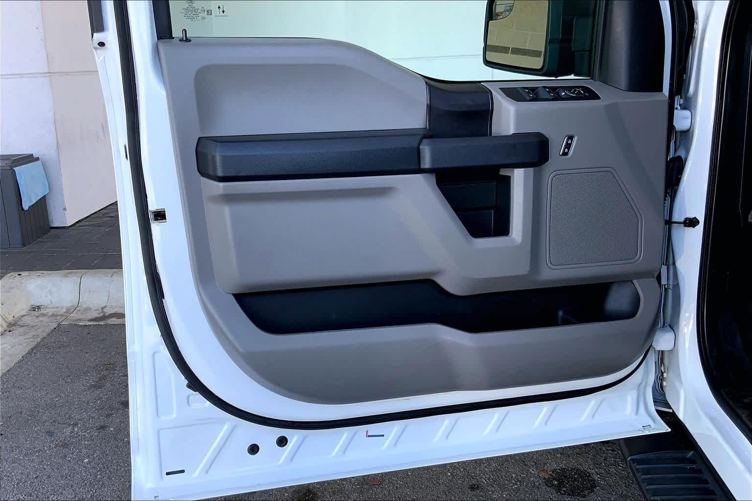 2020 Ford F-150 XL - Photo 18