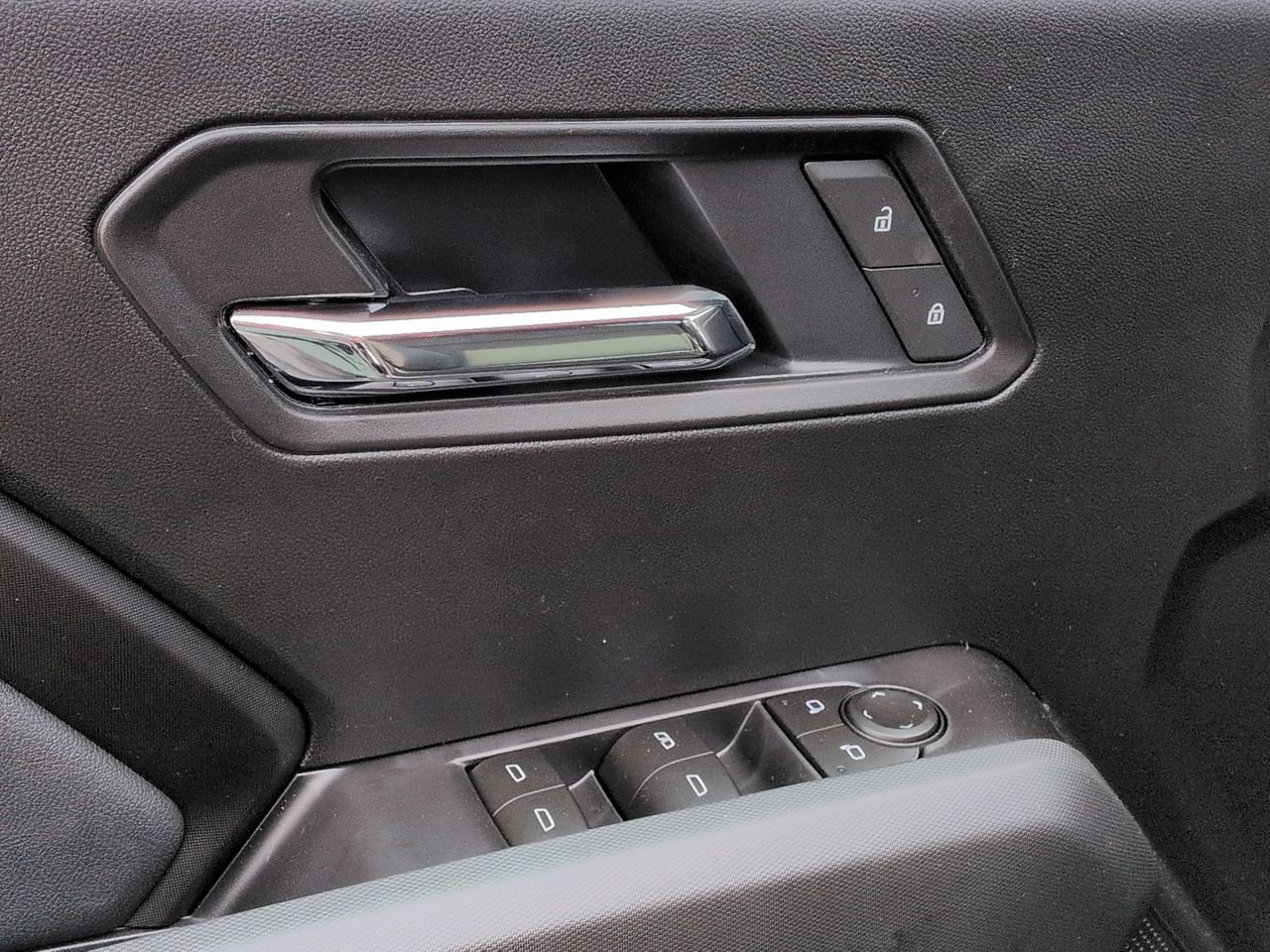2026 Chevrolet Colorado LT - Photo 23