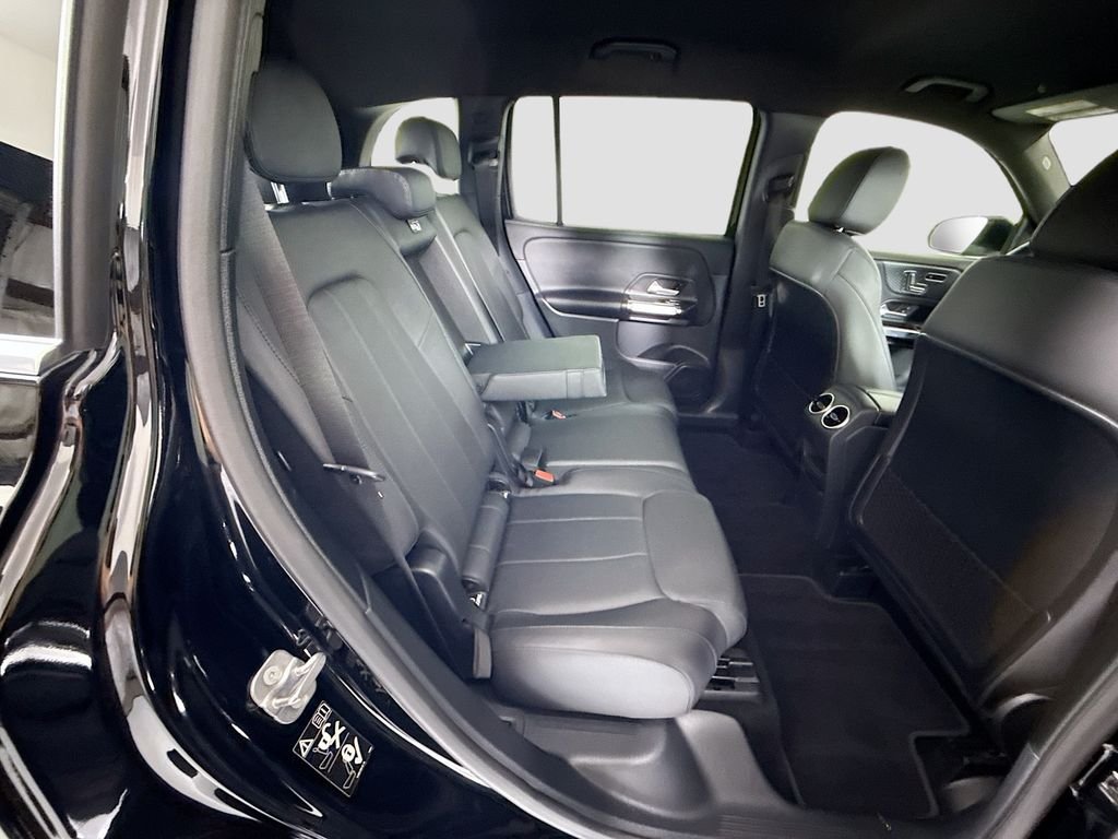 Used 2025 Night Black Mercedes-Benz GLB 250 image 22