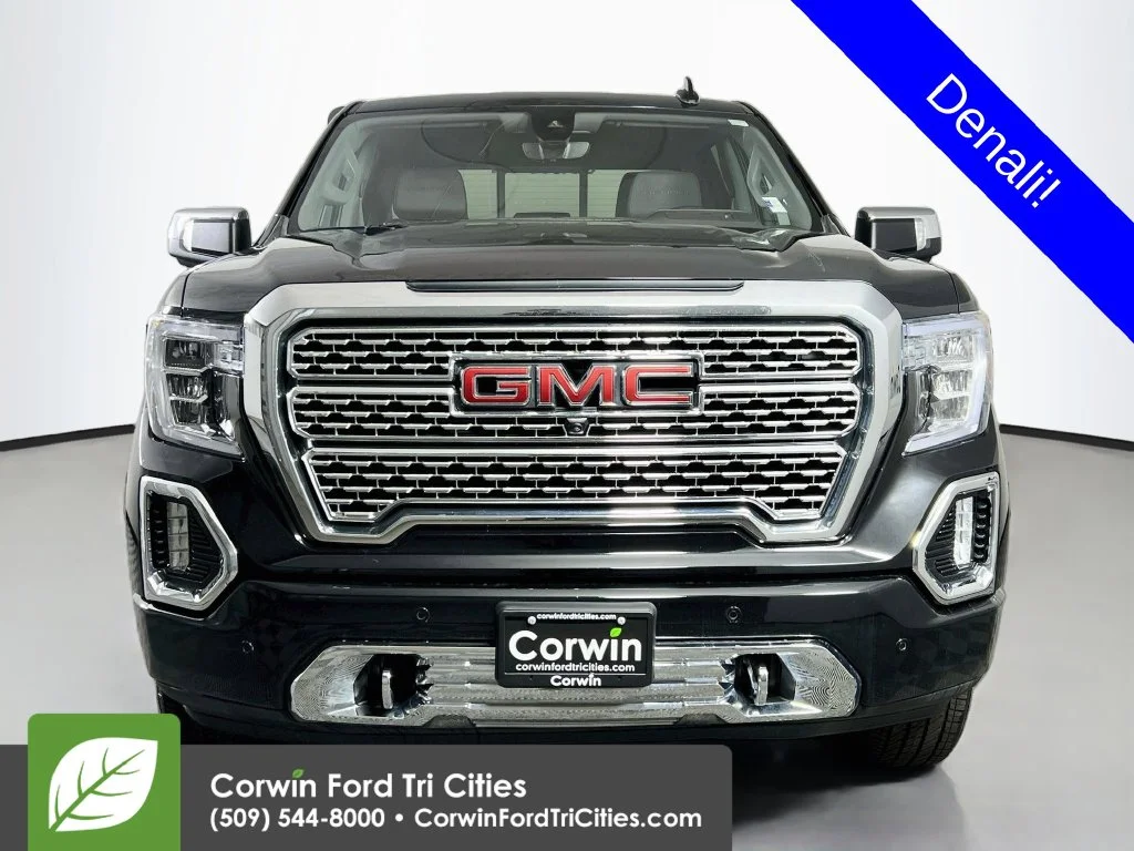 Used 2021 Onyx Black GMC Denali image 3