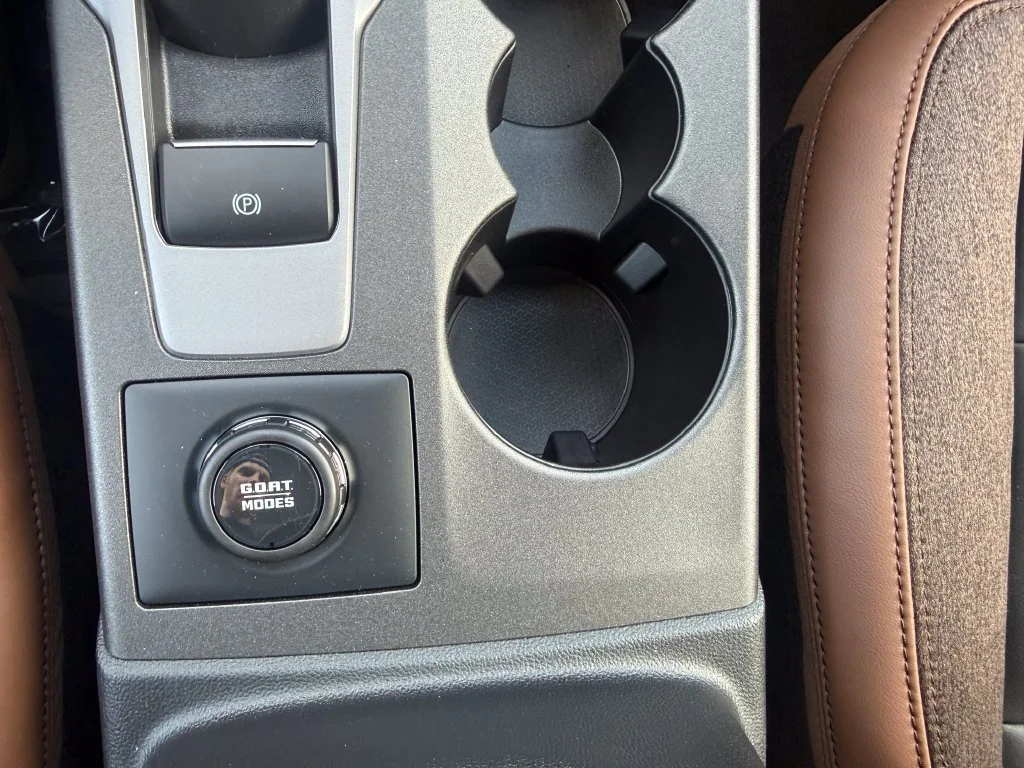 New 2026 Ruby Red Metallic Tinted Clearcoat Ford Outer Banks® image 27