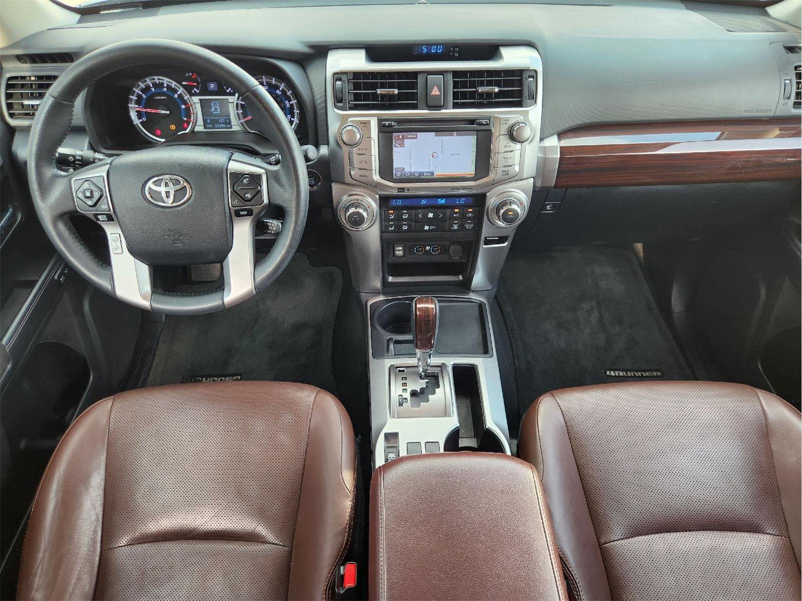 2018 Toyota 4Runner photo 27 of 34