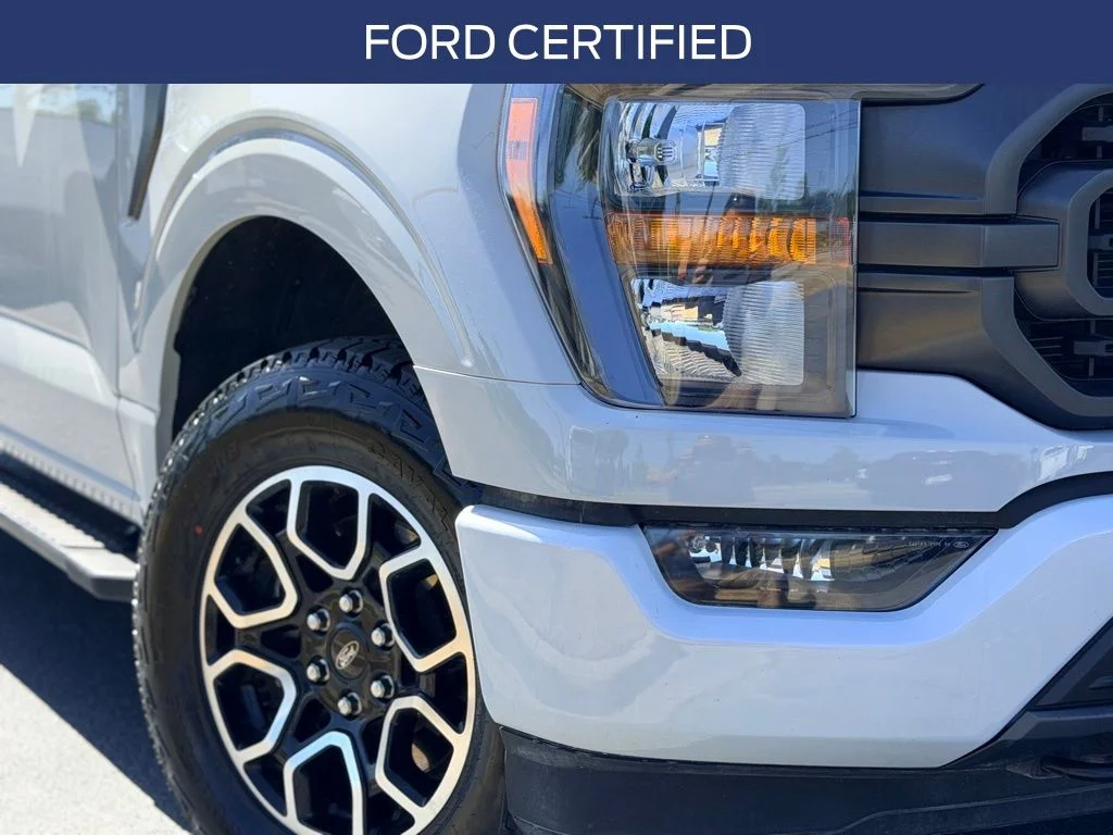 Used 2023 White Ford XLT image 3