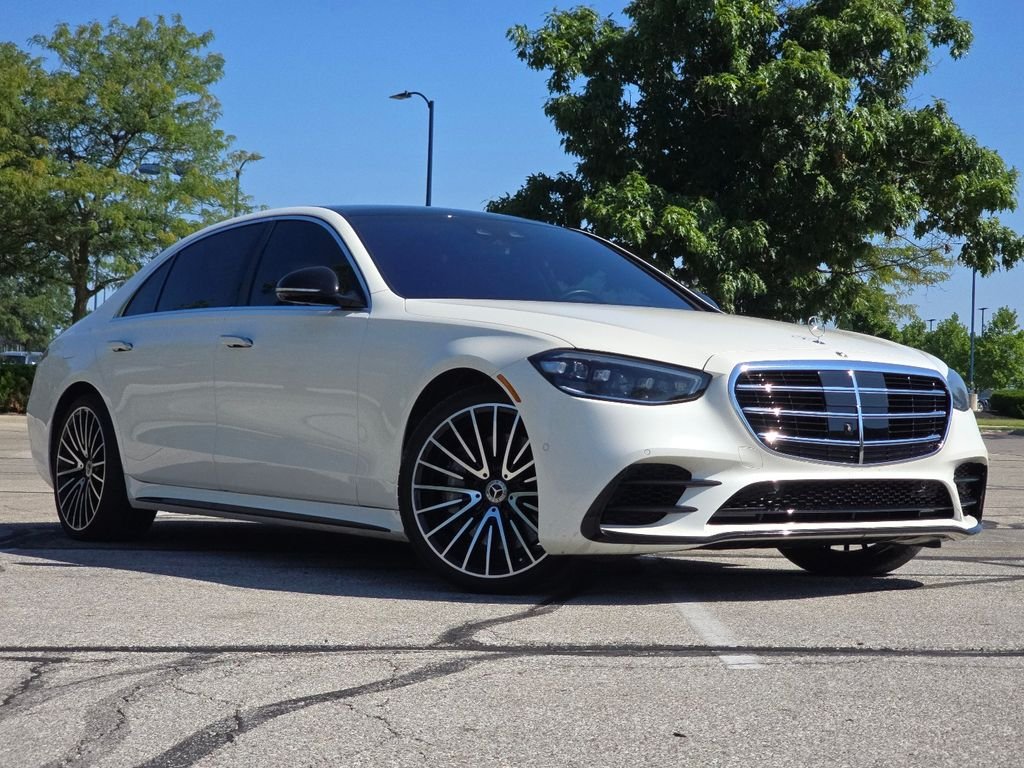 Certified Used 2022 MANUFAKTUR Diamond White Mercedes-Benz S 580 image 2