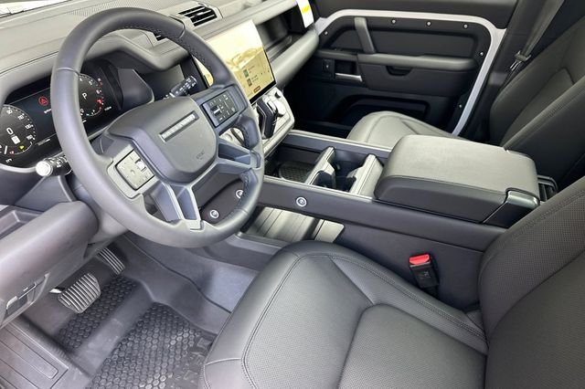 New 2026 Fuji White Land Rover X-Dynamic SE image 9