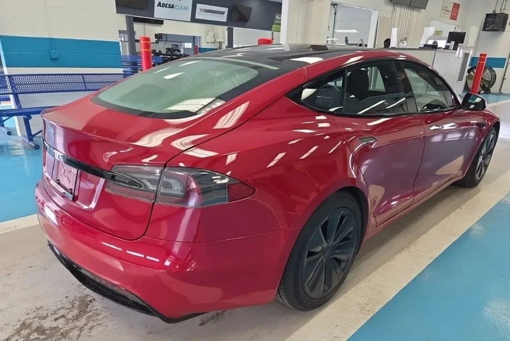 Used 2022 Tesla Model S Base with VIN 5YJSA1E50NF469405 for sale in Naperville, IL