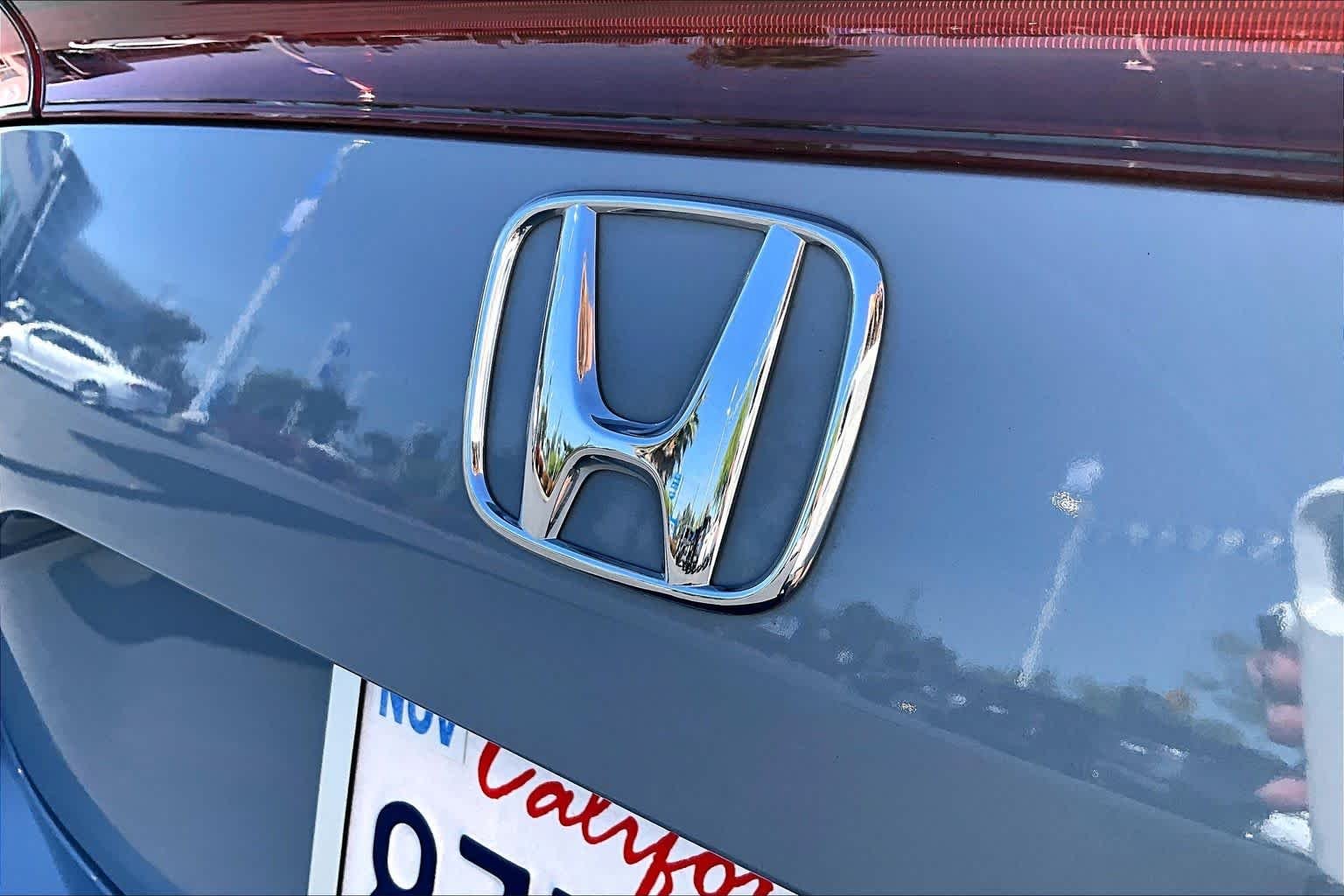 Used 2022 Sonic Gray Pearl Honda Sport image 29