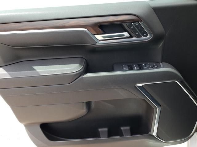 Used 2025 White GMC SLT image 11
