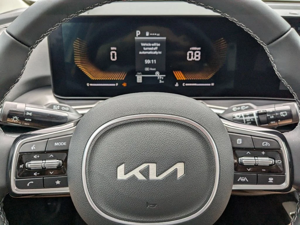2025 Kia Sorento S - Photo 26