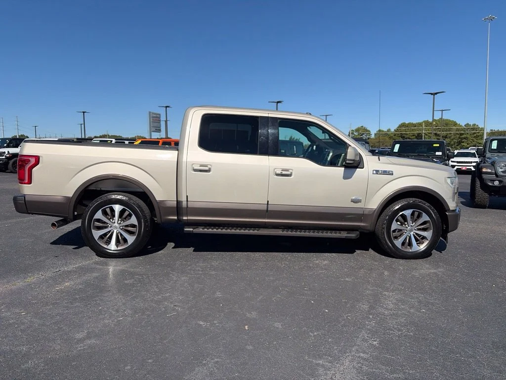 Used 2017 White Gold Ford King Ranch image 9