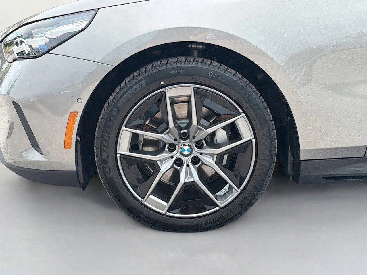2026 BMW 5 Series 530i - Photo 43