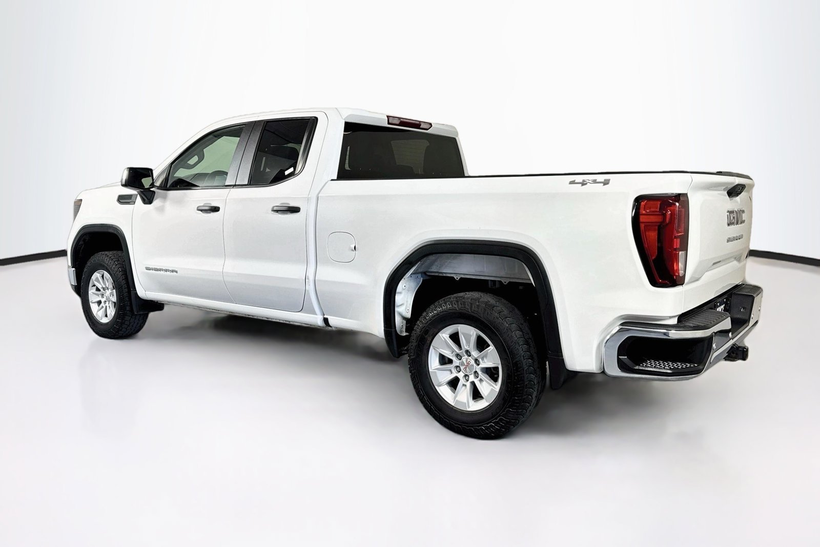 Used 2023 Summit White GMC Pro image 7