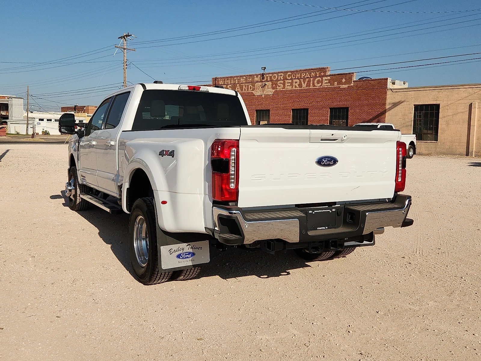 New 2026 Oxford White Ford Lariat image 5