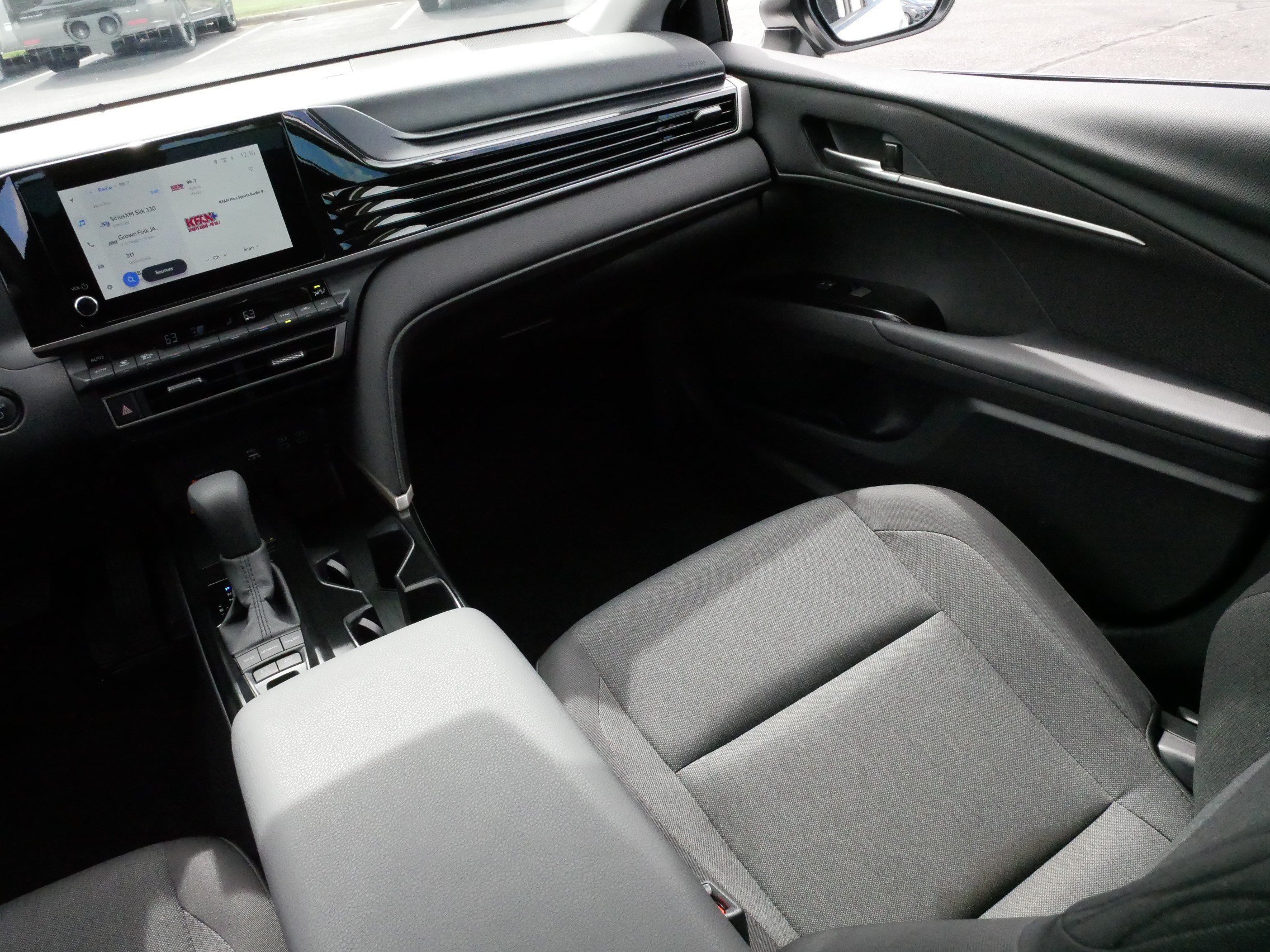 Used 2026 Ice Cap Toyota LE image 11