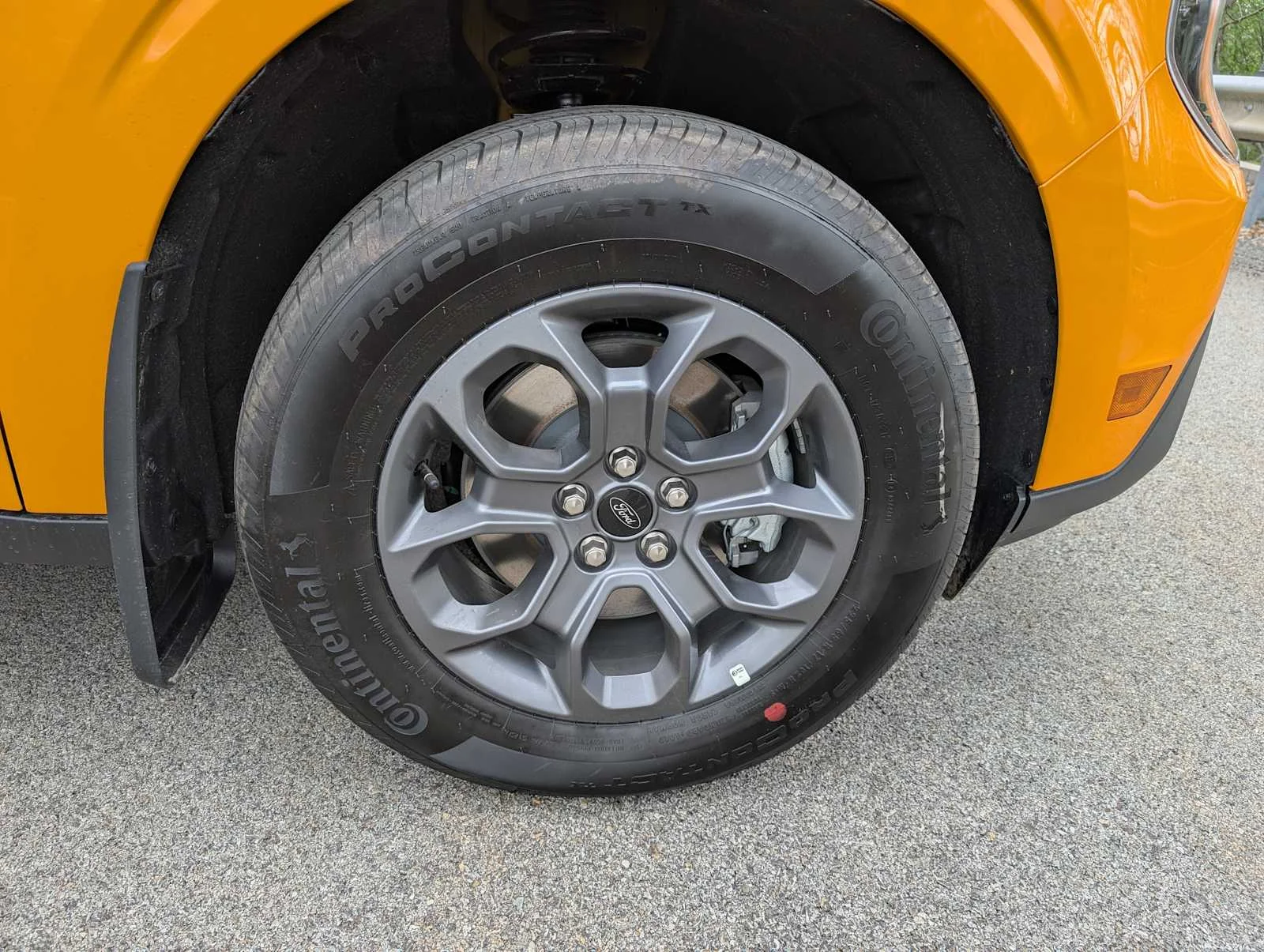 New 2026 Orange Fury Metallic Tri-Coat Ford XLT image 3