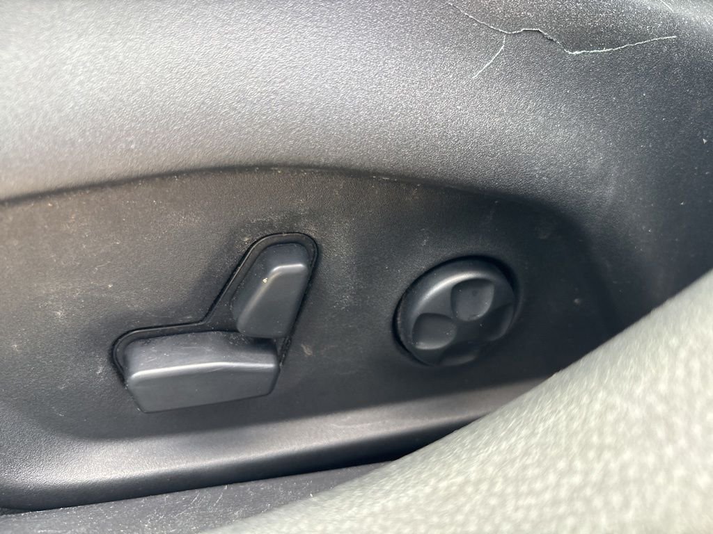 Used 2017 Green Jeep Limited image 17