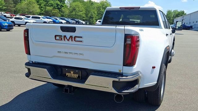2026 GMC Sierra 3500HD Pro - Photo 9