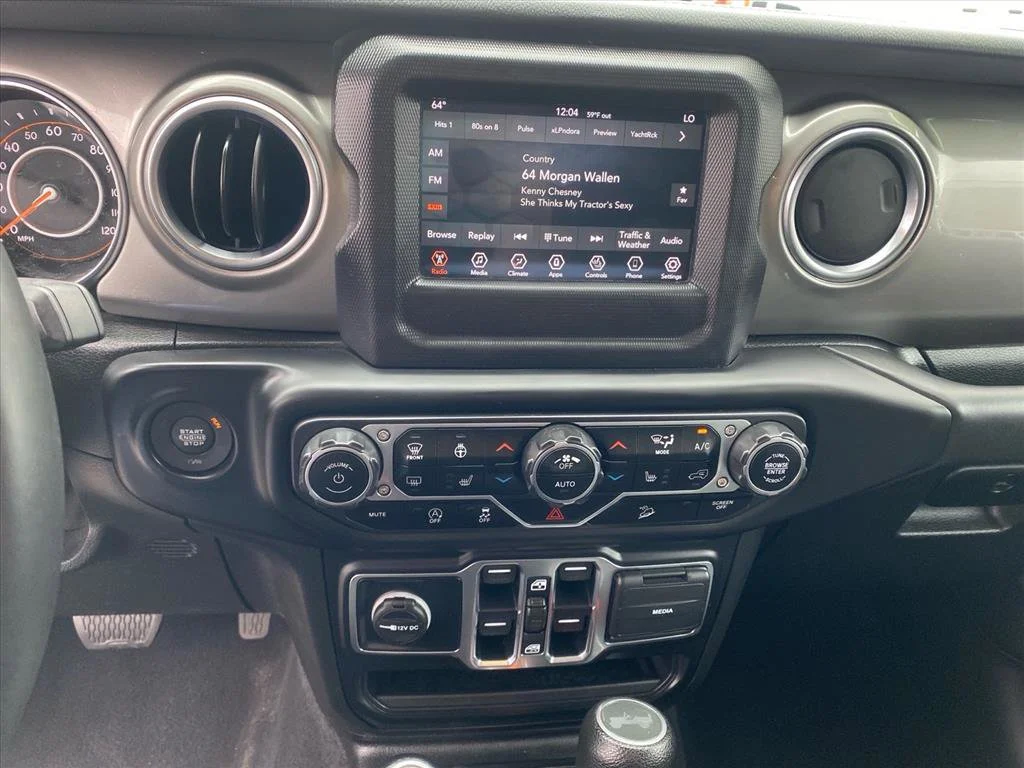 Used 2020 Black Clearcoat Jeep Sahara image 11