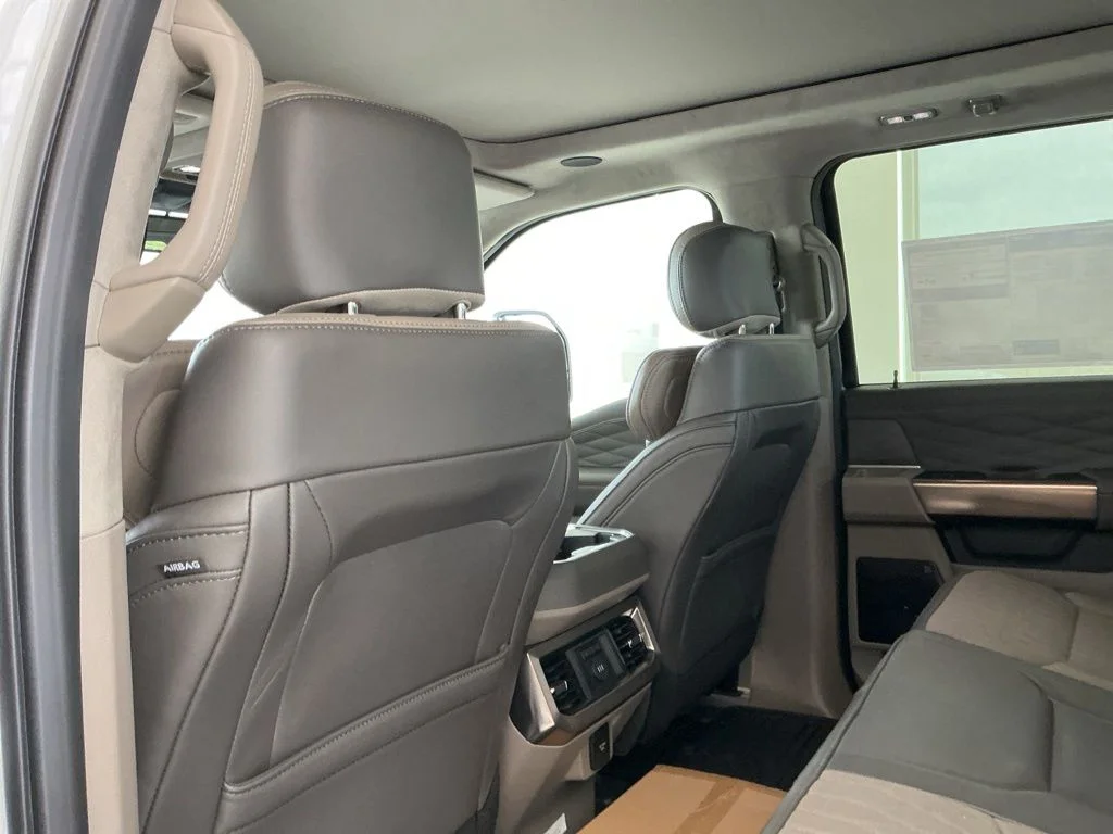 New 2026 Avalanche Ford F-350® Platinum® image 18