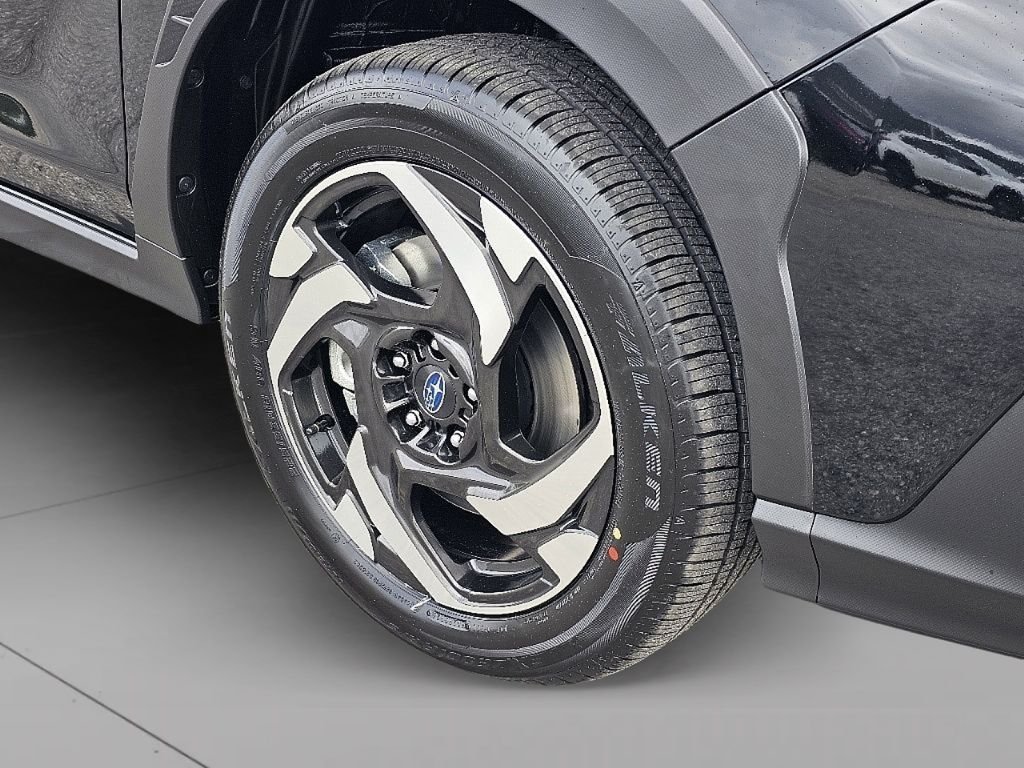 New 2026 CRYSTAL BLACK SILICA Subaru Limited Hybrid image 8