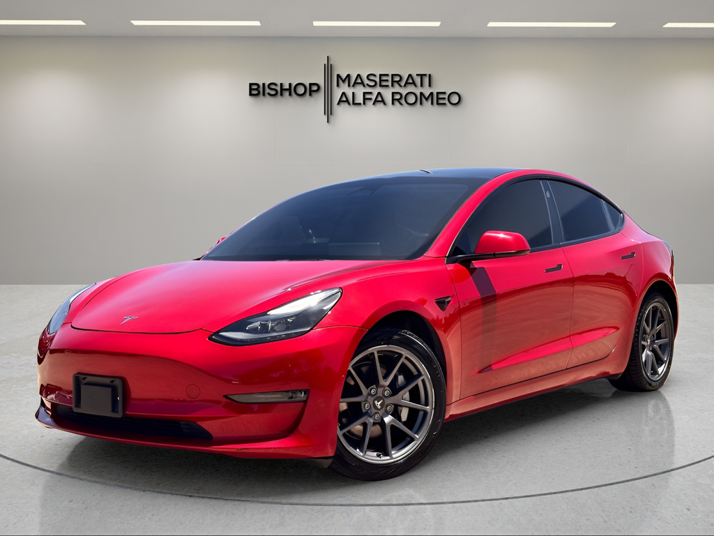 Used 2022  Tesla Long Range image 2