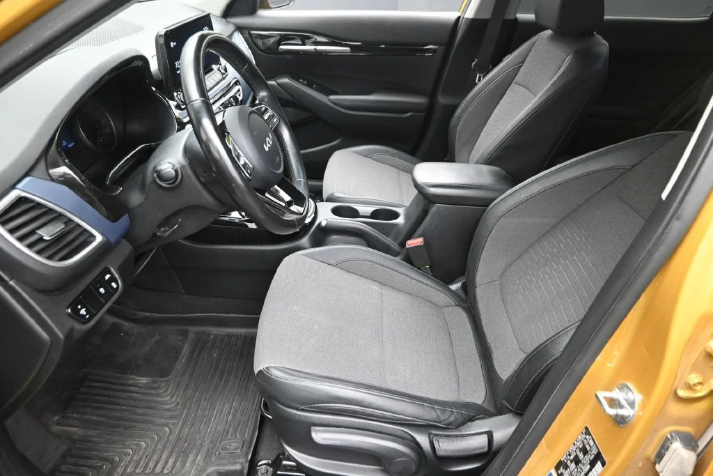 Used 2022 Yellow Kia S image 16